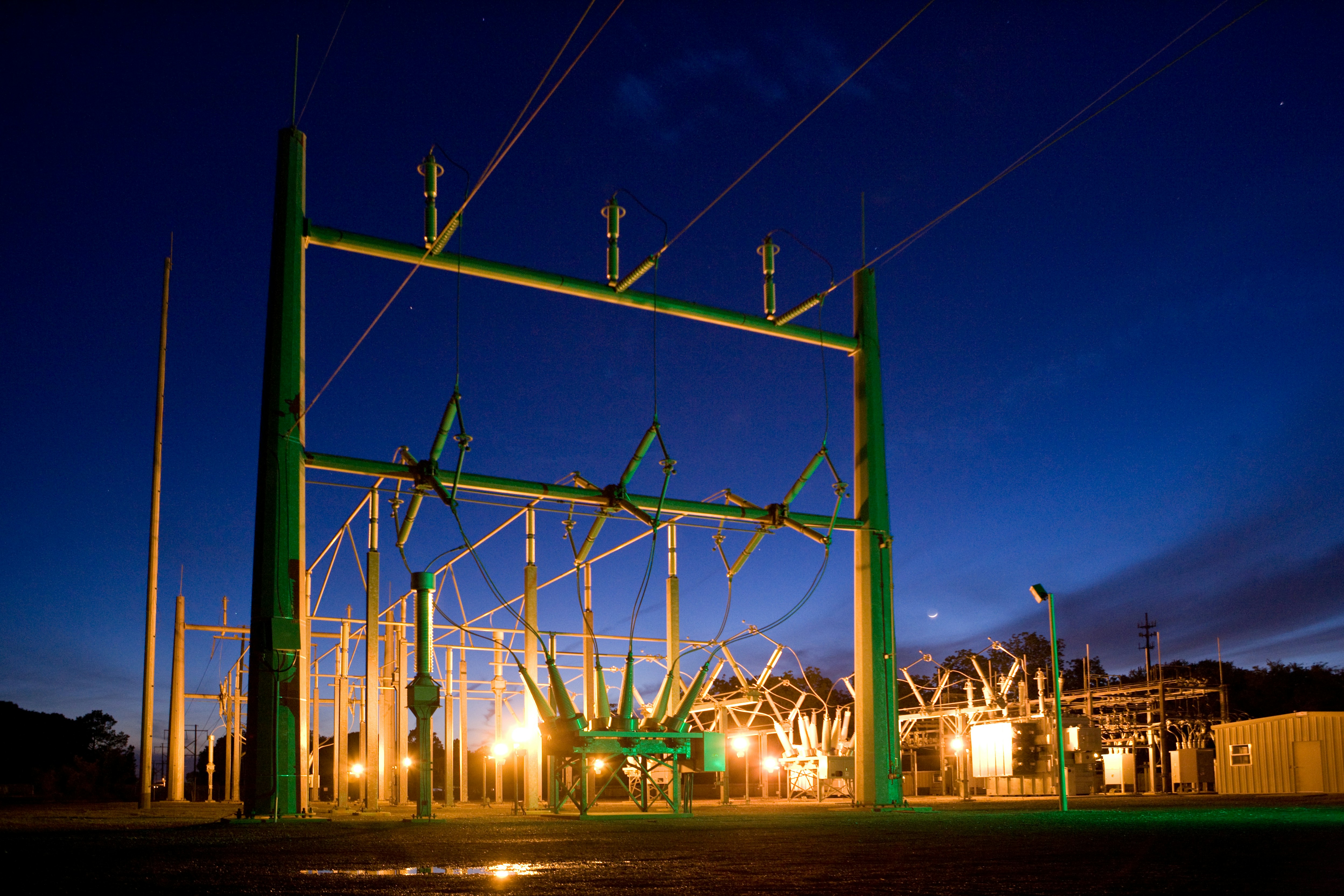 Poste électrique et lignes de transport d’énergie